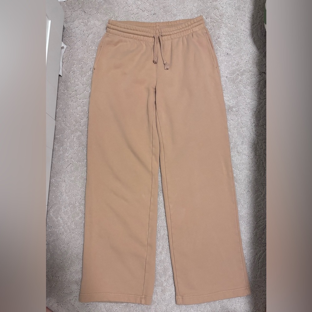 Aritzia TNA cozy AF straight leg sweatpants